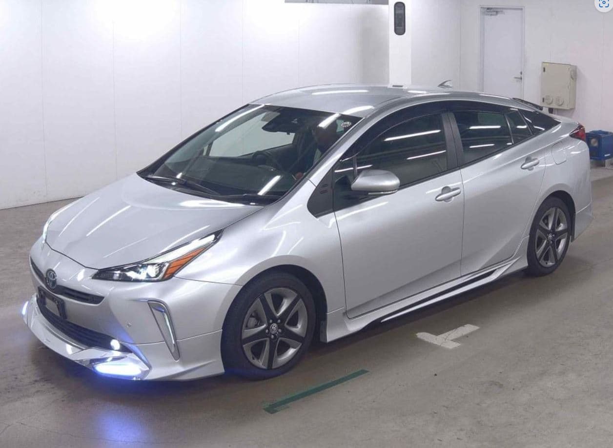 Toyota Prius Hybrid S Touring Selection