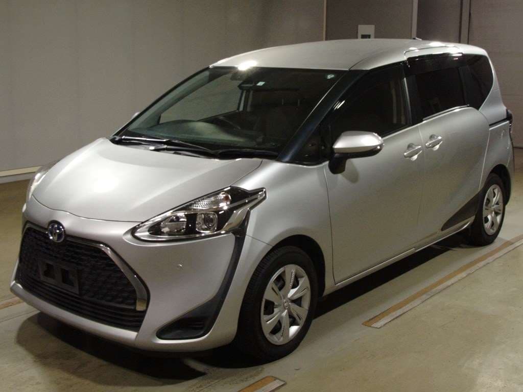 Toyota Sienta Hybrid X Package (7-Seater)