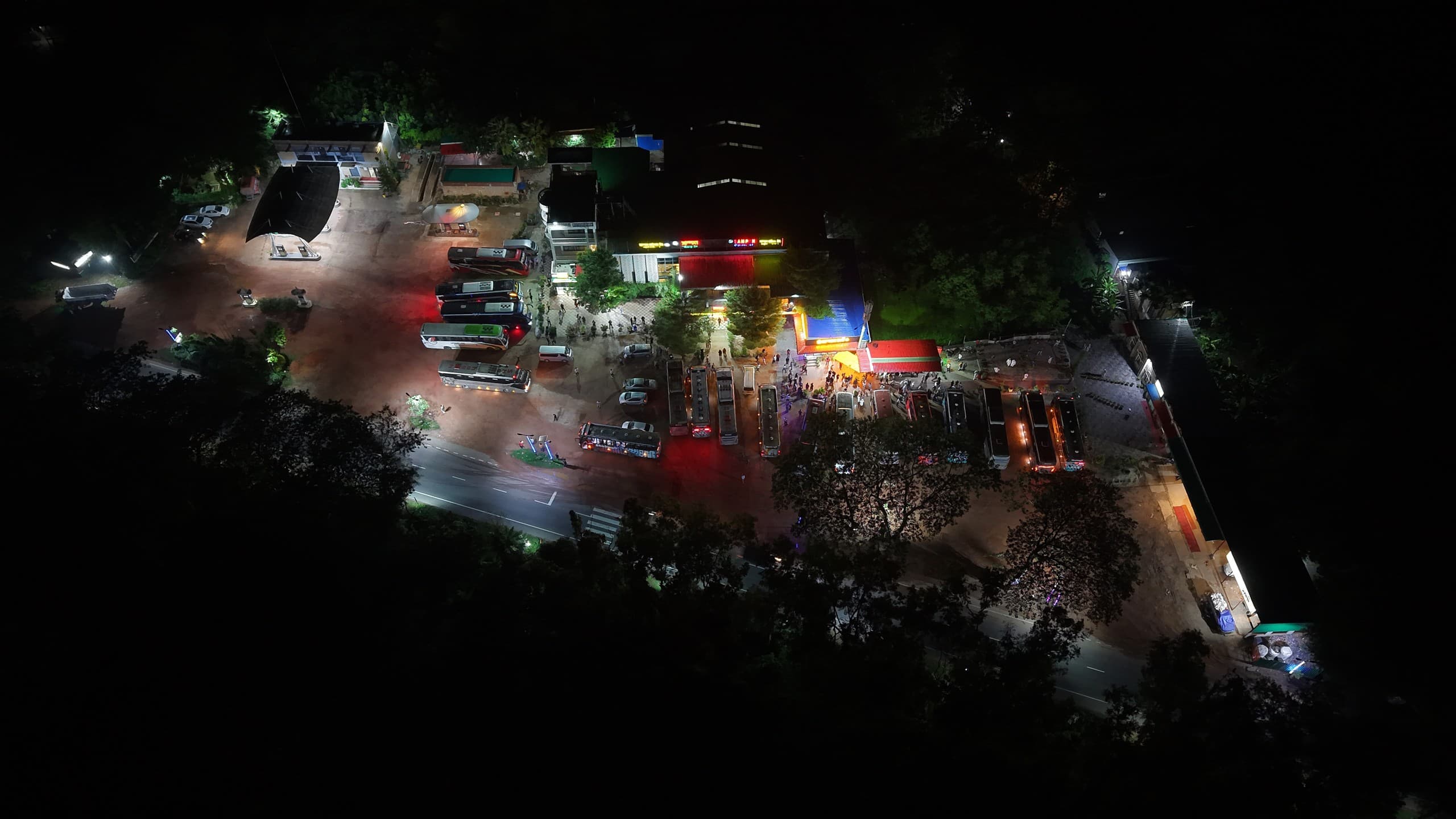 Sampan Highway Inn