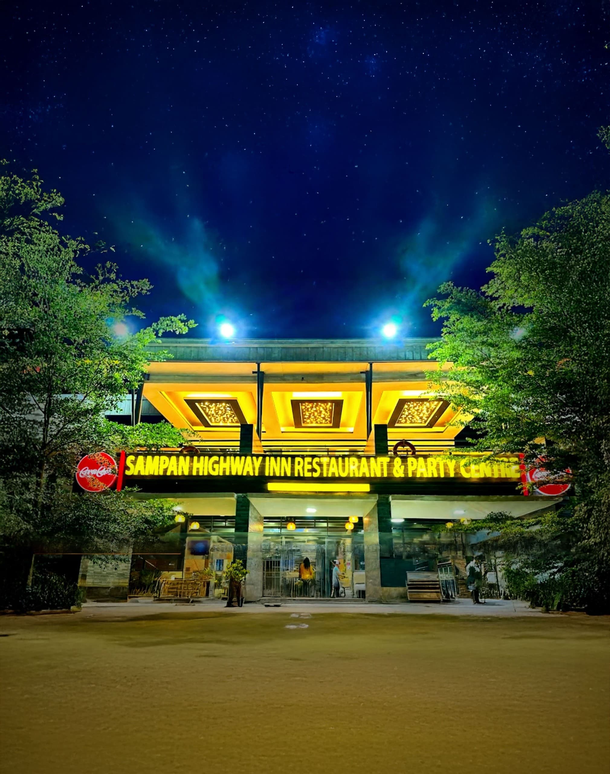 Sampan Highway Inn
