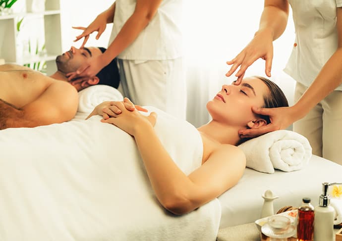 Salon & Luxury Spa
