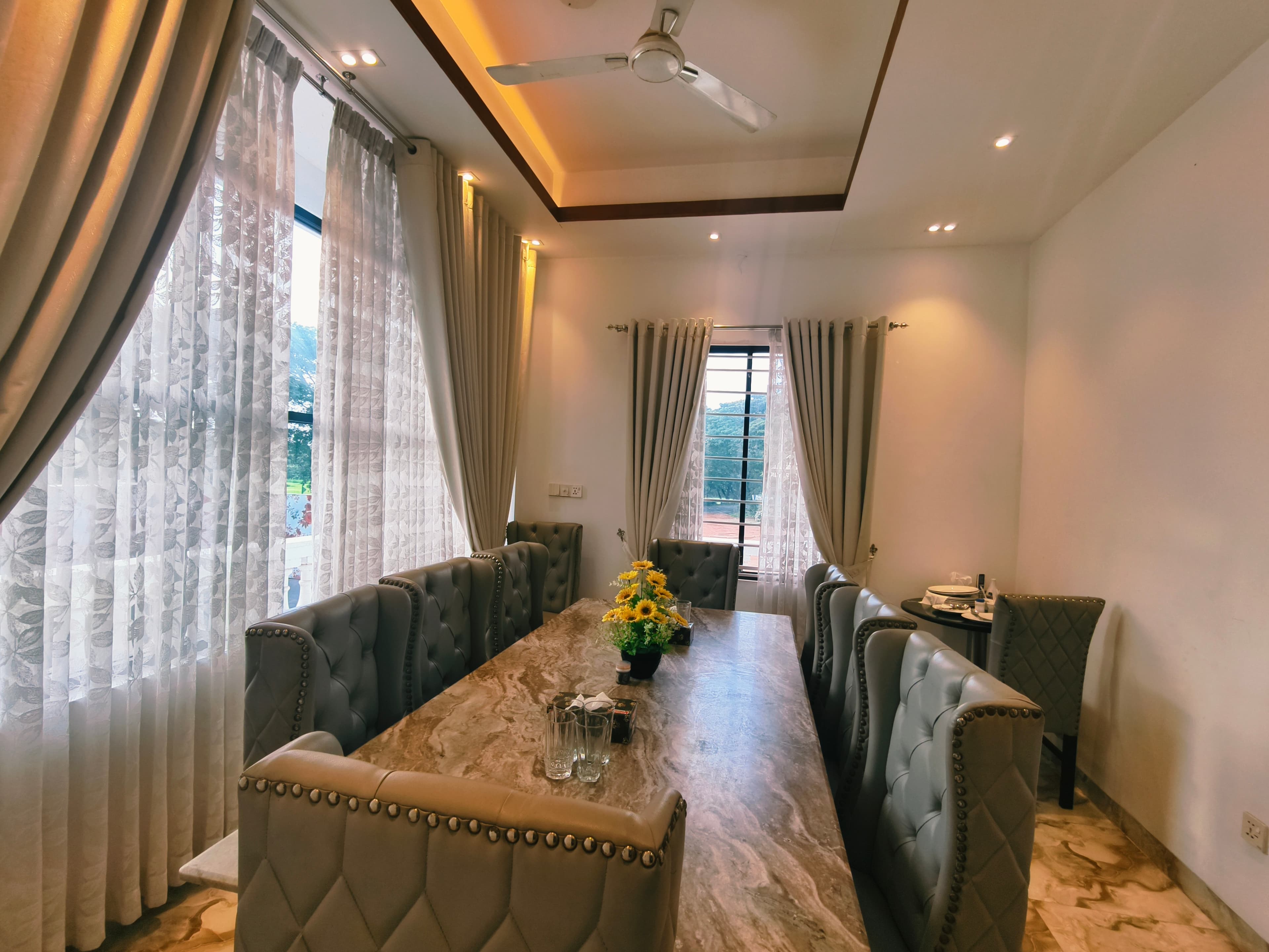 Veranda Dining & Highway Restaurant